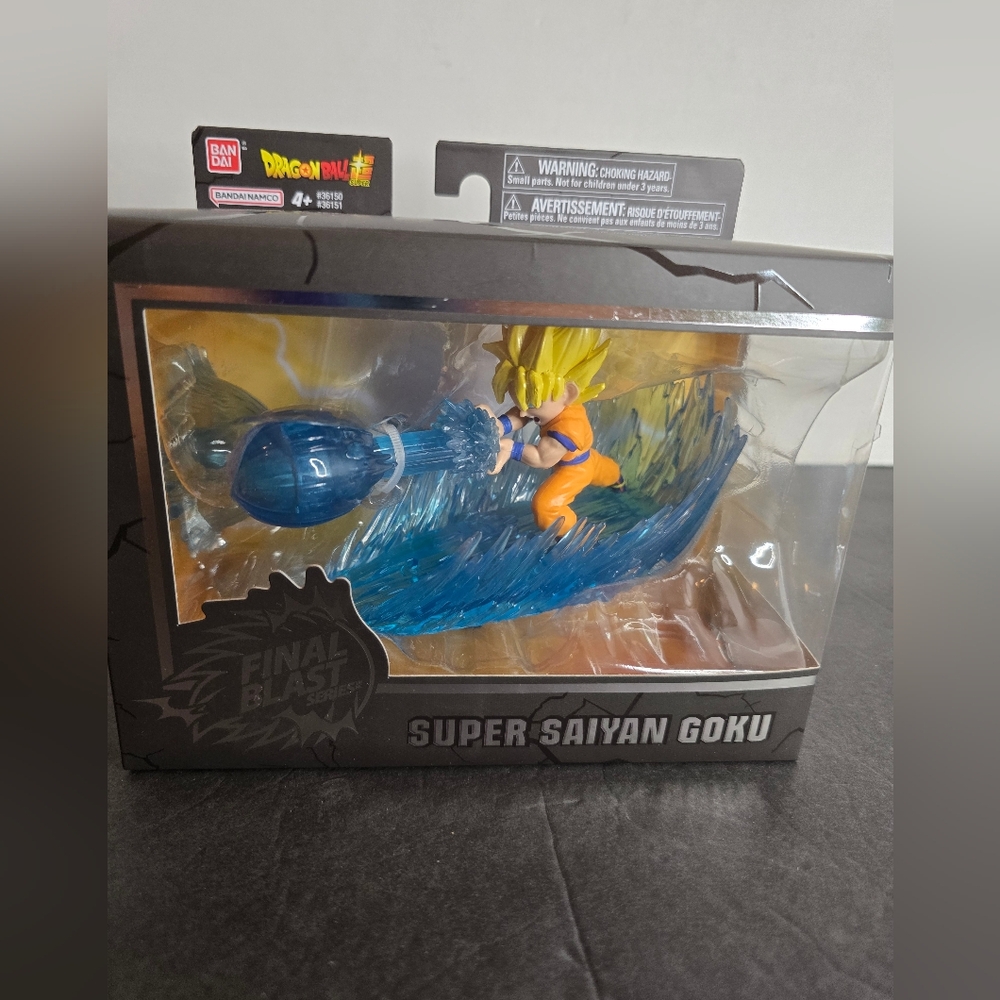 Dragon Ball Super Final Blast Figure Super Saiyan - Goku NIB